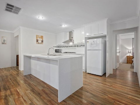 The Antonia Way - Accommodation Mooloolaba 1