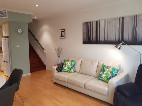 The Artisan - 3BR House In The City - Accommodation Mooloolaba 2