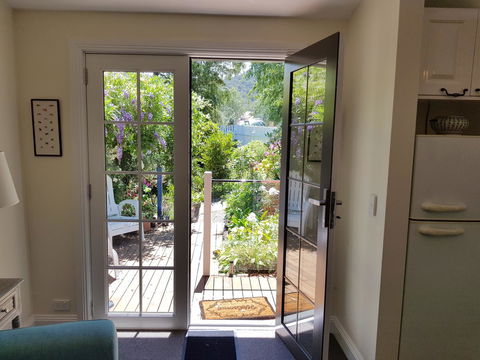 Birch Lane - Accommodation Mooloolaba 2