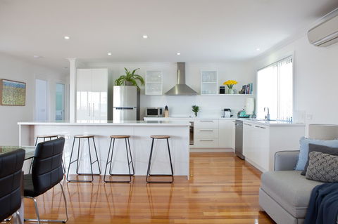 Pearl Hawley Beach - Accommodation Mooloolaba 1