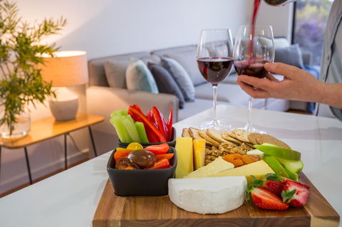 Pearl Hawley Beach - Accommodation Mooloolaba 7