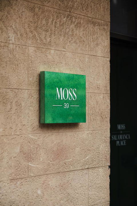 Moss Hotel - Accommodation Mooloolaba 4