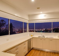 City Lights - Accommodation Mooloolaba