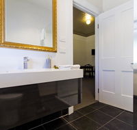 Deloraine Hotel - Accommodation Mooloolaba