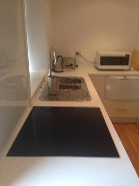 Hobart Colonial Apartment - Accommodation Mooloolaba 9