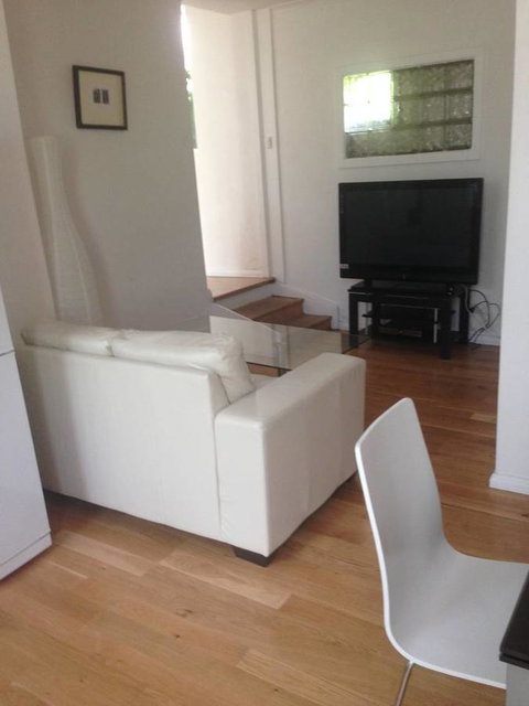 Hobart Colonial Apartment - Accommodation Mooloolaba 6