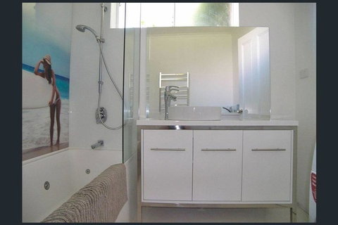 Hobart Colonial Apartment - Accommodation Mooloolaba 2