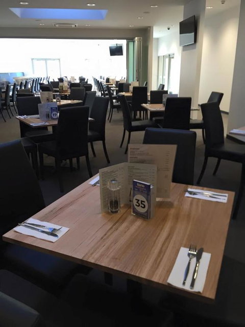 Risdon Brook Hotel - Accommodation Mooloolaba 2