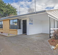 Elkie Villa - 2 Bedroom Unit - Burnie - Accommodation Mooloolaba