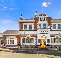 Cygnet Old Bank - Accommodation Mooloolaba
