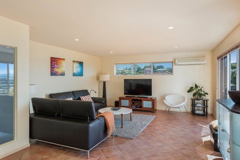 Isle Of Views - Accommodation Mooloolaba 1