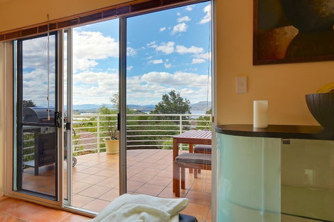 Isle Of Views - Accommodation Mooloolaba 23