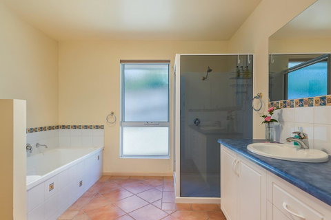 Isle Of Views - Accommodation Mooloolaba 9
