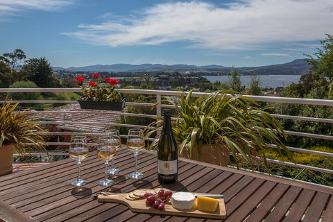 Isle Of Views - Accommodation Mooloolaba 16