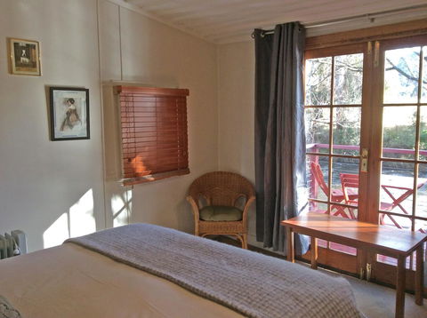 Platypus Playground Riverside Cottage - Accommodation Mooloolaba 2