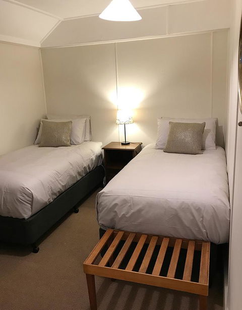Platypus Playground Riverside Cottage - Accommodation Mooloolaba 3