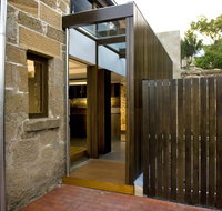 Stone Flower - Accommodation Mooloolaba