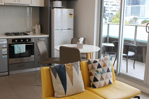 Poplar Box Hill Apartment - Accommodation Mooloolaba 2