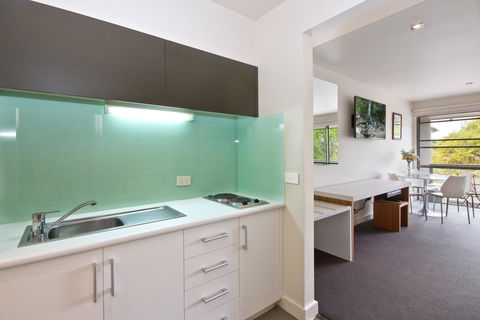 Lorne Bay View Motel - Accommodation Mooloolaba 27