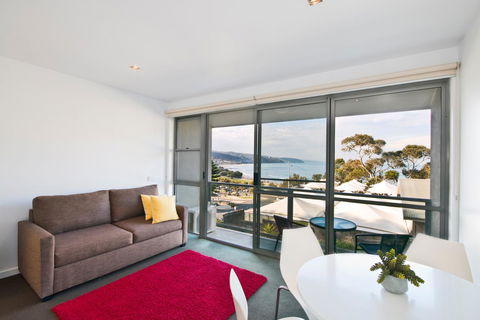 Lorne Bay View Motel - Accommodation Mooloolaba 2