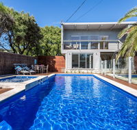 Front Beach House - Accommodation Mooloolaba