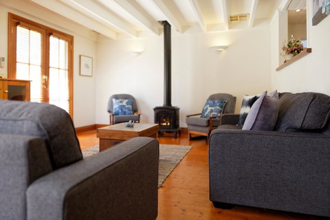 54 On Bank - Accommodation Mooloolaba 4