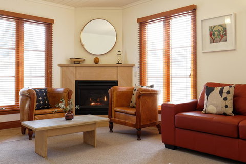 54 On Bank - Accommodation Mooloolaba 28