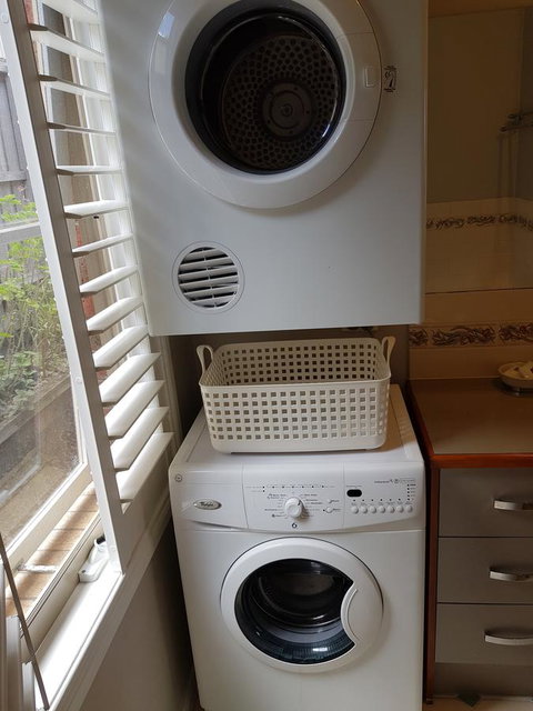 Oxford Rise Apartment - Accommodation Mooloolaba 13