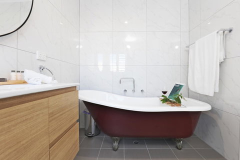 Sandymount - Accommodation Mooloolaba 11