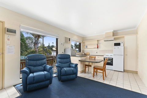 Allambi Holiday Apartments - Accommodation Mooloolaba 9