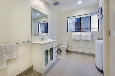 Allambi Holiday Apartments - Accommodation Mooloolaba 35