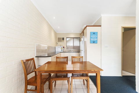 Allambi Holiday Apartments - Accommodation Mooloolaba 1