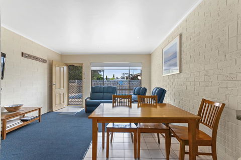 Allambi Holiday Apartments - Accommodation Mooloolaba 12