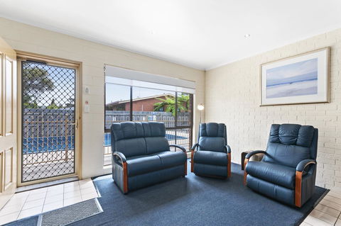 Allambi Holiday Apartments - Accommodation Mooloolaba 13