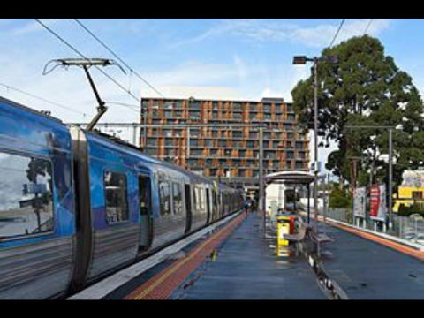 Lovely 5BR Full House In Glen Waverley, Walk To Train, Bus & Shops - Accommodation Mooloolaba 18