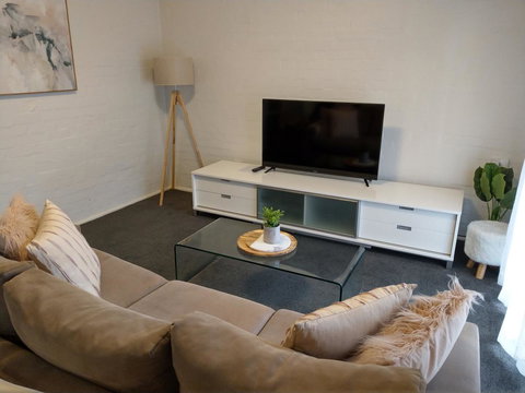 North Melbourne Retreat - Accommodation Mooloolaba 13