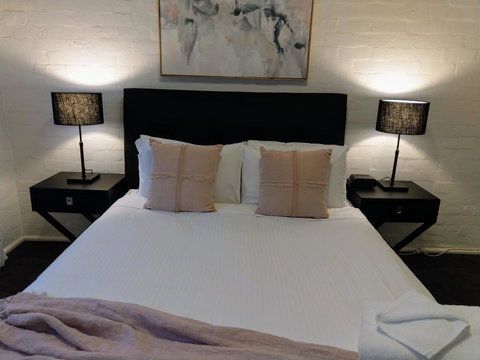 North Melbourne Retreat - Accommodation Mooloolaba 12