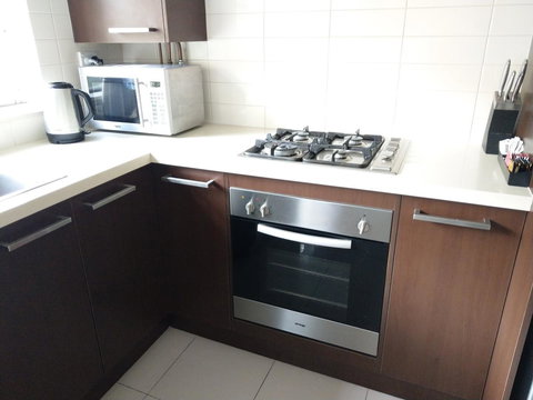 North Melbourne Retreat - Accommodation Mooloolaba 7