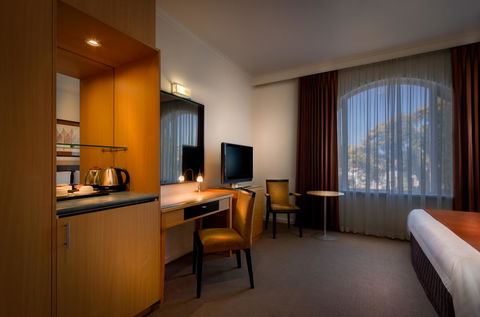 BEST WESTERN PLUS Travel Inn - Accommodation Mooloolaba 23