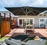 Capella Villa No. 4 - stunning luxury decor inside and out - Accommodation Mooloolaba