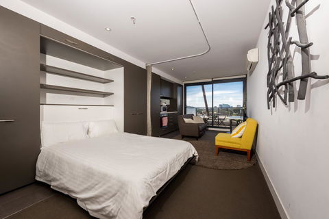 Amazing Accommodations : South Yarra - Accommodation Mooloolaba 29