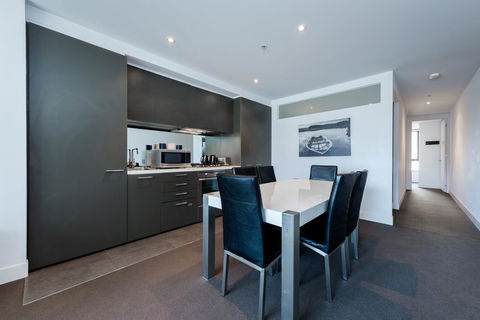 Amazing Accommodations : South Yarra - Accommodation Mooloolaba 43