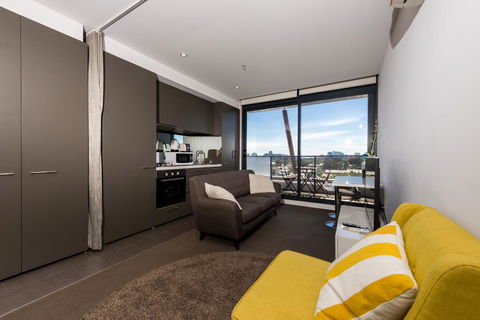 Amazing Accommodations : South Yarra - Accommodation Mooloolaba 28