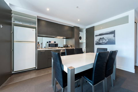 Amazing Accommodations : South Yarra - Accommodation Mooloolaba 42