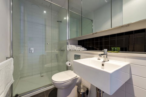 Amazing Accommodations : South Yarra - Accommodation Mooloolaba 30