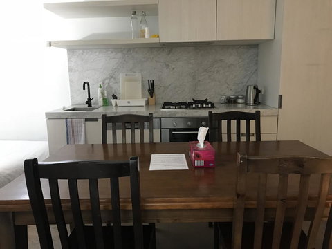 Mel-Uni Village - Accommodation Mooloolaba 10