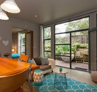 The Love Shack - romantic bungalow - Accommodation Mooloolaba