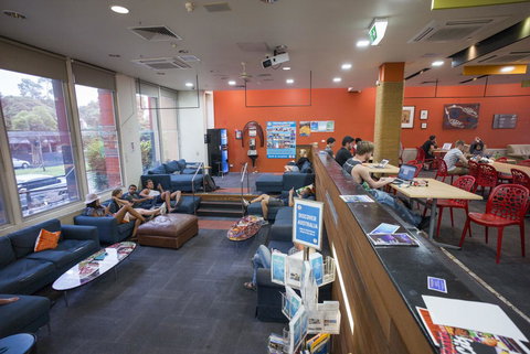 Melbourne Metro YHA - Accommodation Mooloolaba 6