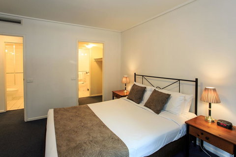 Paramount Apartments Melbourne - Accommodation Mooloolaba 18