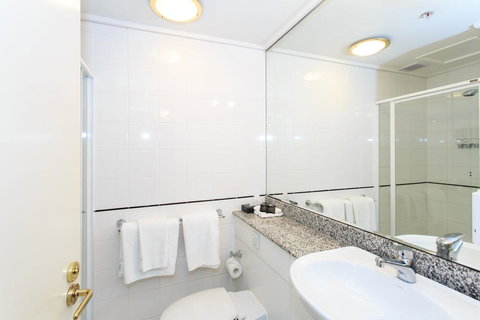 Paramount Apartments Melbourne - Accommodation Mooloolaba 12